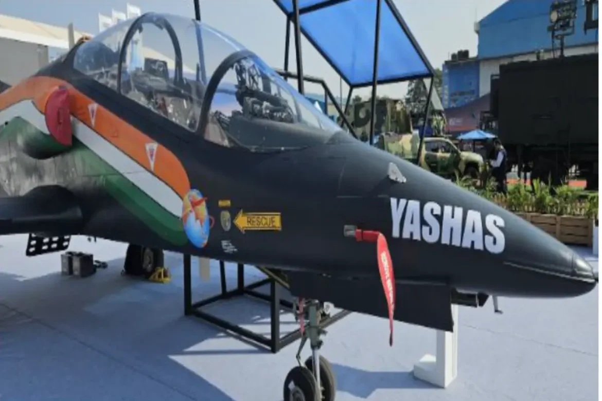 HAL vs IAF खतरे में भारत की आसमानी सुरक्षा, राजनाथ सिंह जागो