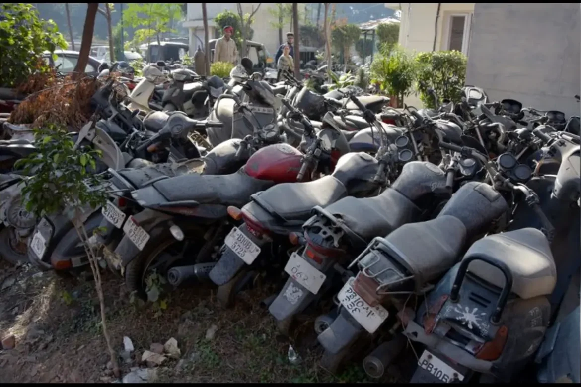 RTO सरकारी बकाया न चुकाने वाले वाहनों को किया गया ब्लैक लिस्ट