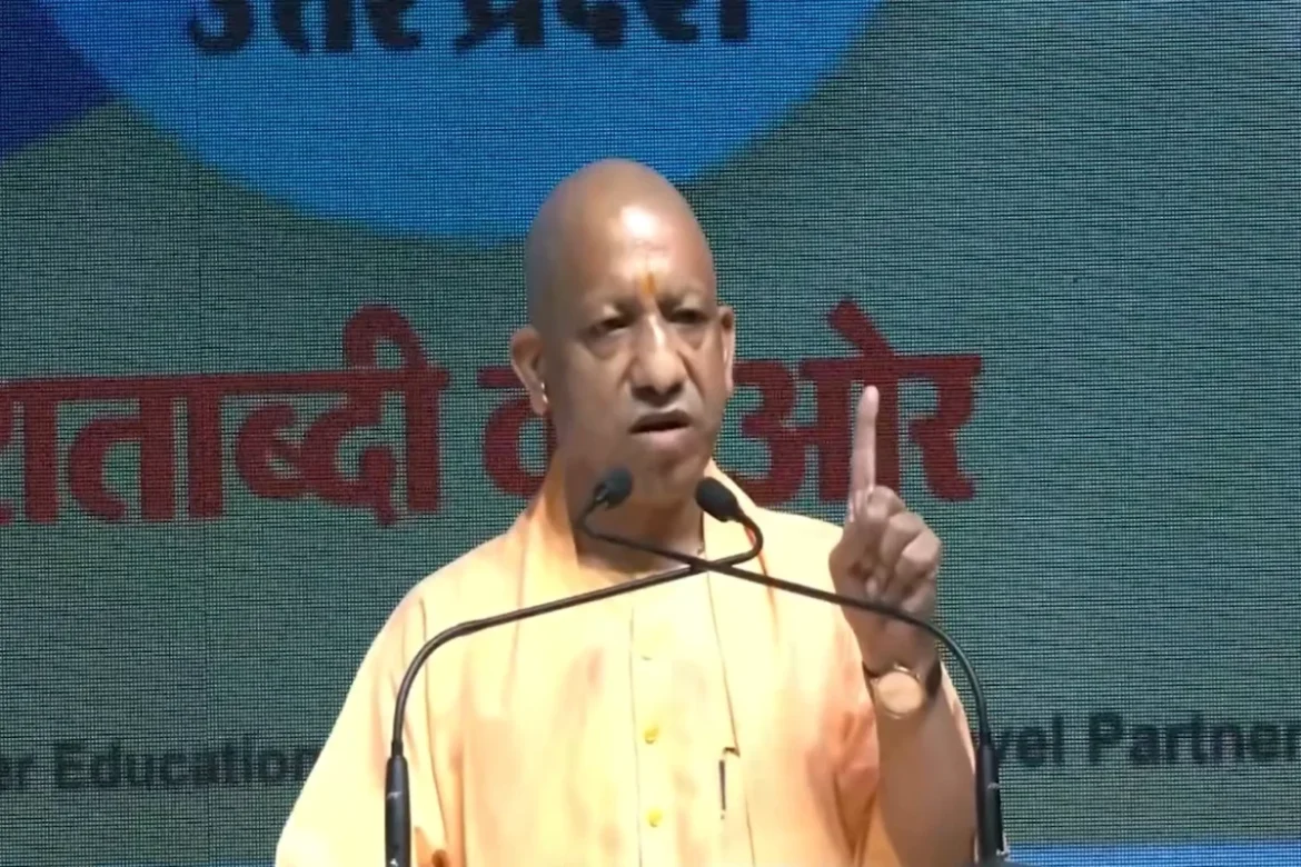 Yogi Adityanath: संवाद से माने तो ठीक वरना संघर्ष से देख लेंगे, नमाज सड़क पर नहीं पढ़ने देंगे- देखें वीडियो