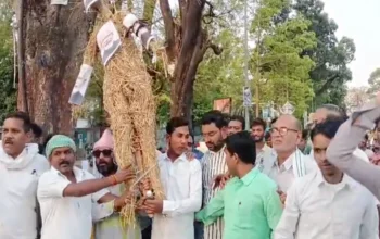 Narendra Modi, Cong Protest