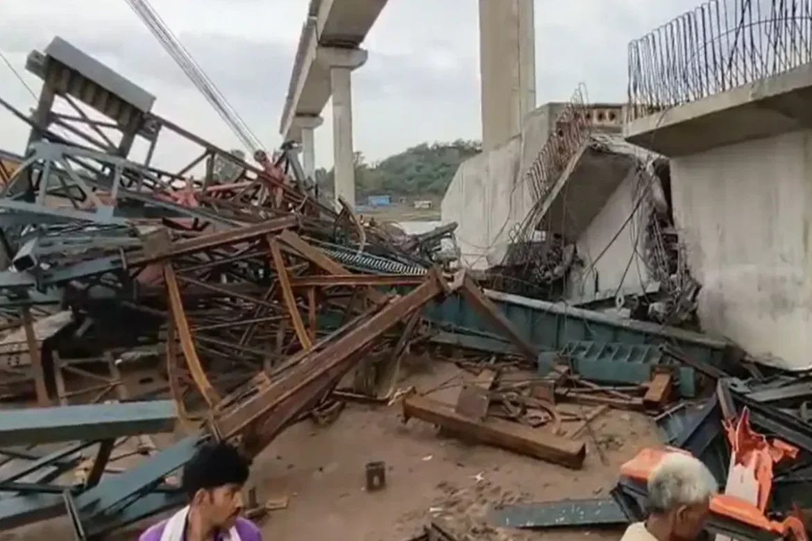 UP Hamirpur Haadsa 6 की मौत, मुख्यमंत्री की चढ़ीं त्यौरियां, इंजीनियर-ठेकेदारों के खिलाफ होगी FIR!