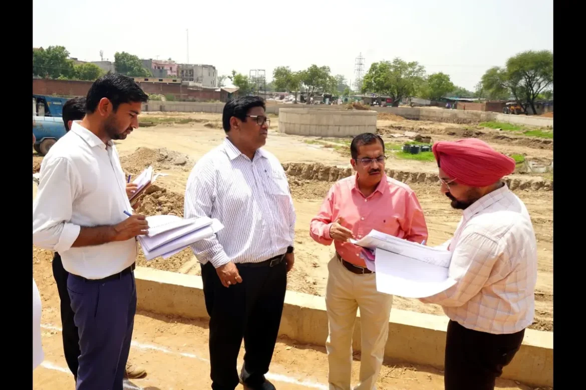 Chandigarh धनास का अमृत सरोवर देरी पर अफसर नाराज़, मानसून से पहले पूरा करने के निर्देश
