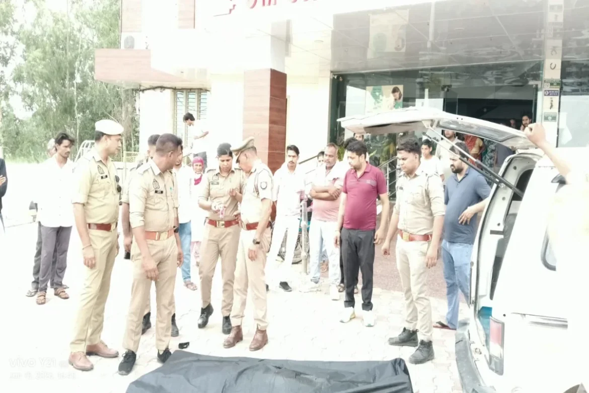 Bijnor Husband Kills Wife: मुस्सेपुर में सनसनीखेज वारदात, लाइसेंसी बंदूक से पत्नी को उतारा मौत के घाट