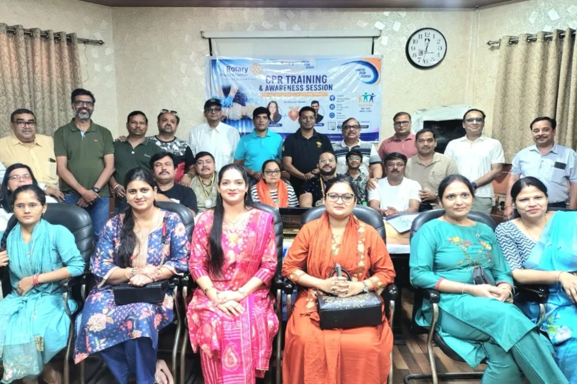 Rotary Club Prayagraj ने लगाया CPR सहित जीवन रक्षक तकनीकि प्रशिक्षण शिविर