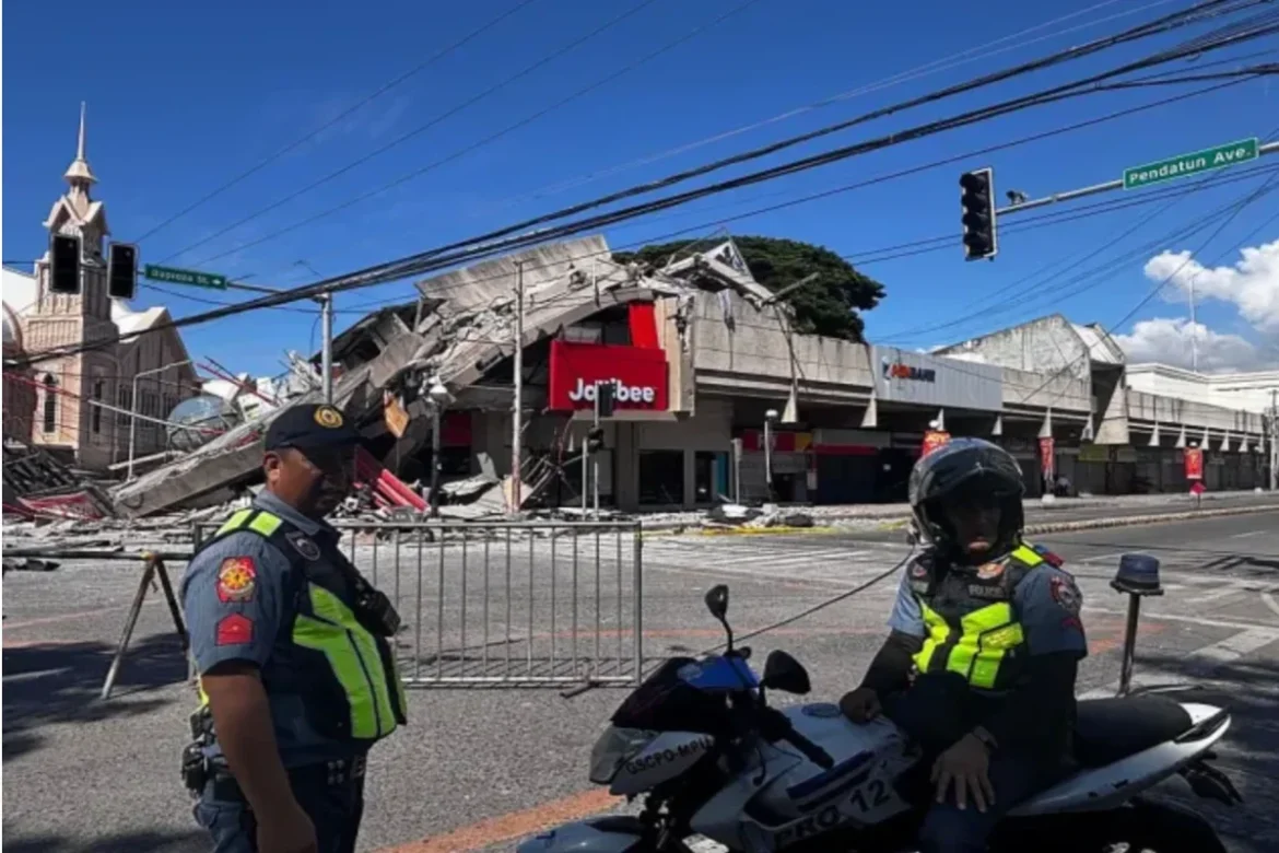 Philippines Earthquake Today: विनाशकारी भूकंप से सुनामी की चेतावनी, फिलीपींस में भारी तबाही, देखें वीडियो