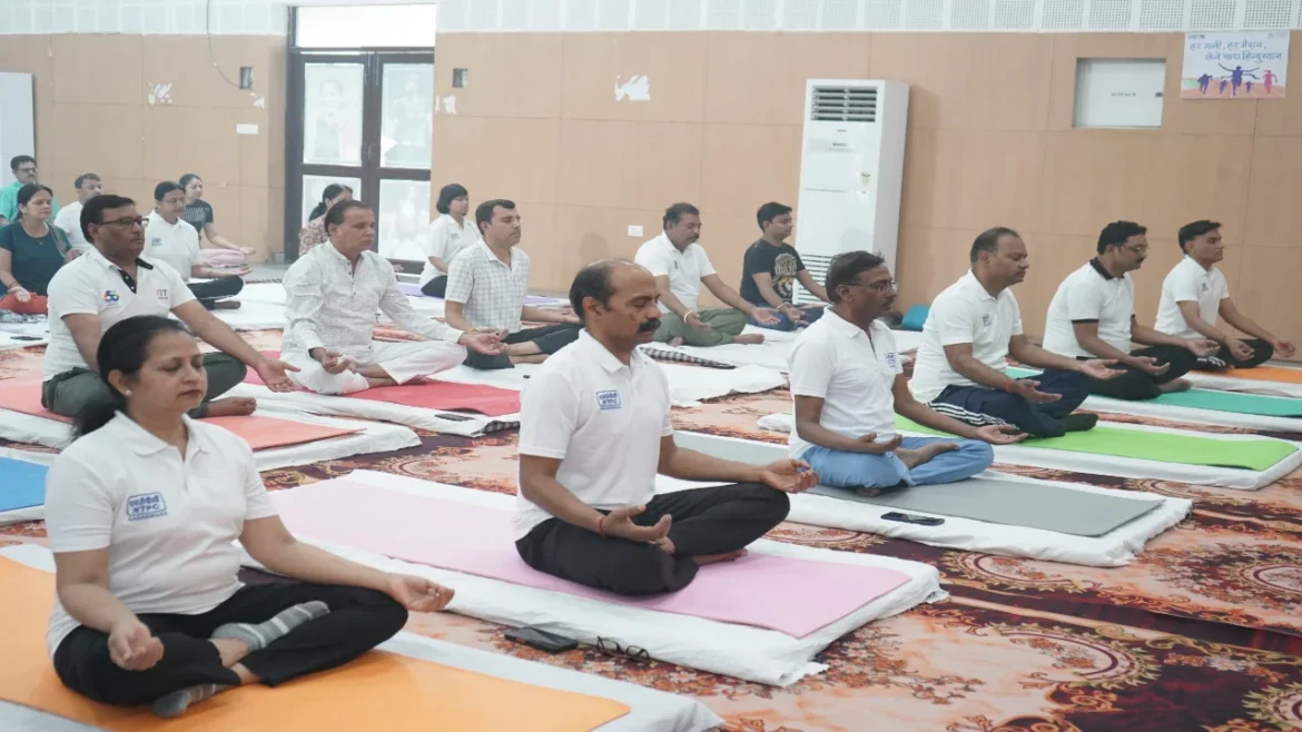 Yoga Day एनटीपीसी गाडरवारा में अंतर्राष्ट्रीय उत्साहपूर्वक मनाया गया योग दिवस