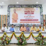 CM योगी आदित्यनाथ बरेली में मण्डलीय समीक्षा बैठक में